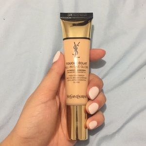 YSL TOUCHE ÉCLAT ALL-IN ONE GLOW shade B20